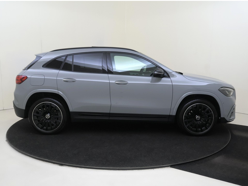Mercedes-Benz GLA 250 e Business Solution AMG AMG Line Plus - Panoramada — photo 8