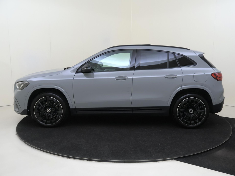 Mercedes-Benz GLA 250 e Business Solution AMG AMG Line Plus - Panoramada — photo 7