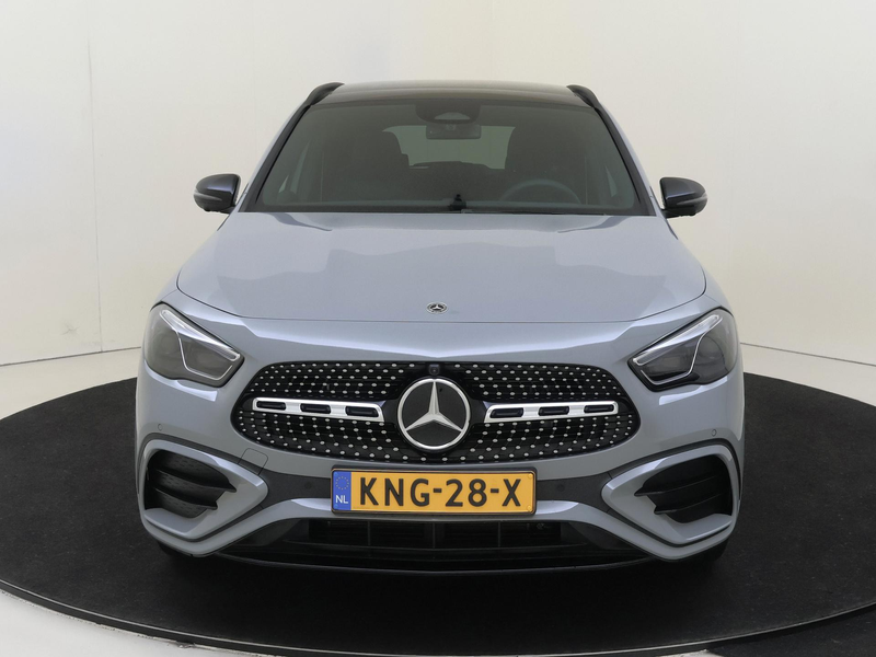 Mercedes-Benz GLA 250 e Business Solution AMG AMG Line Plus - Panoramada — photo 5