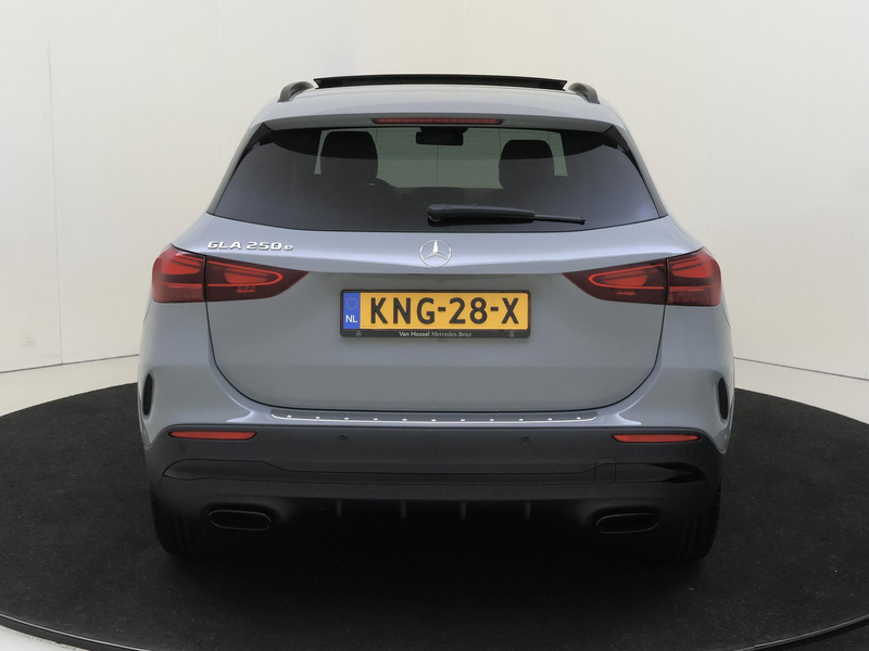 Mercedes-Benz GLA 250 e Business Solution AMG AMG Line Plus - Panoramada — photo 6