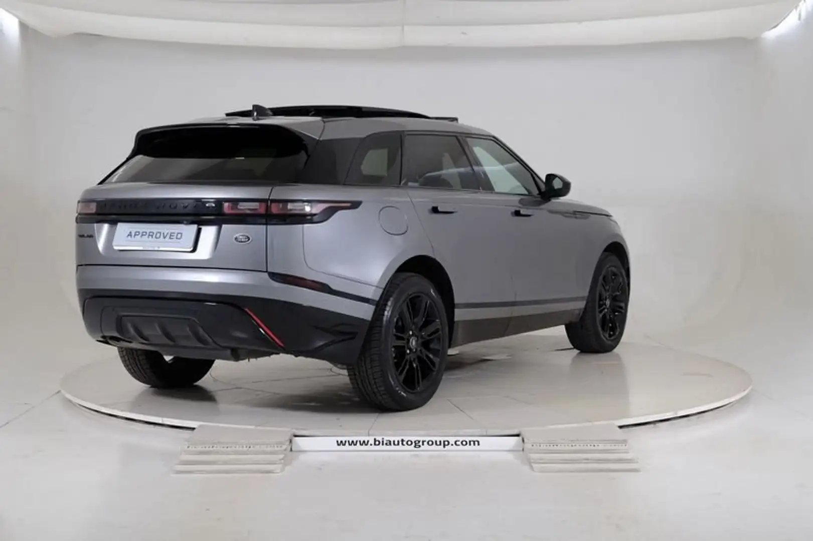 Land Rover Range Rover Velar 2021 2.0d i4 mhev R-Dynamic SE 4wd 20 Grigio - 2