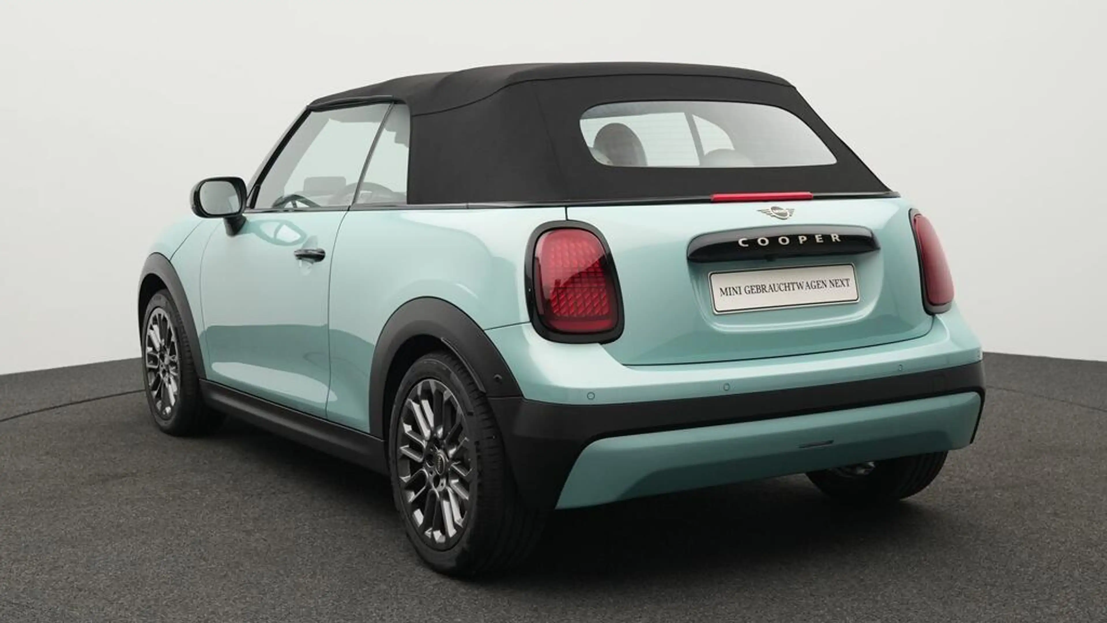 MINI Cooper C Cabrio Favoured Trim — photo 7