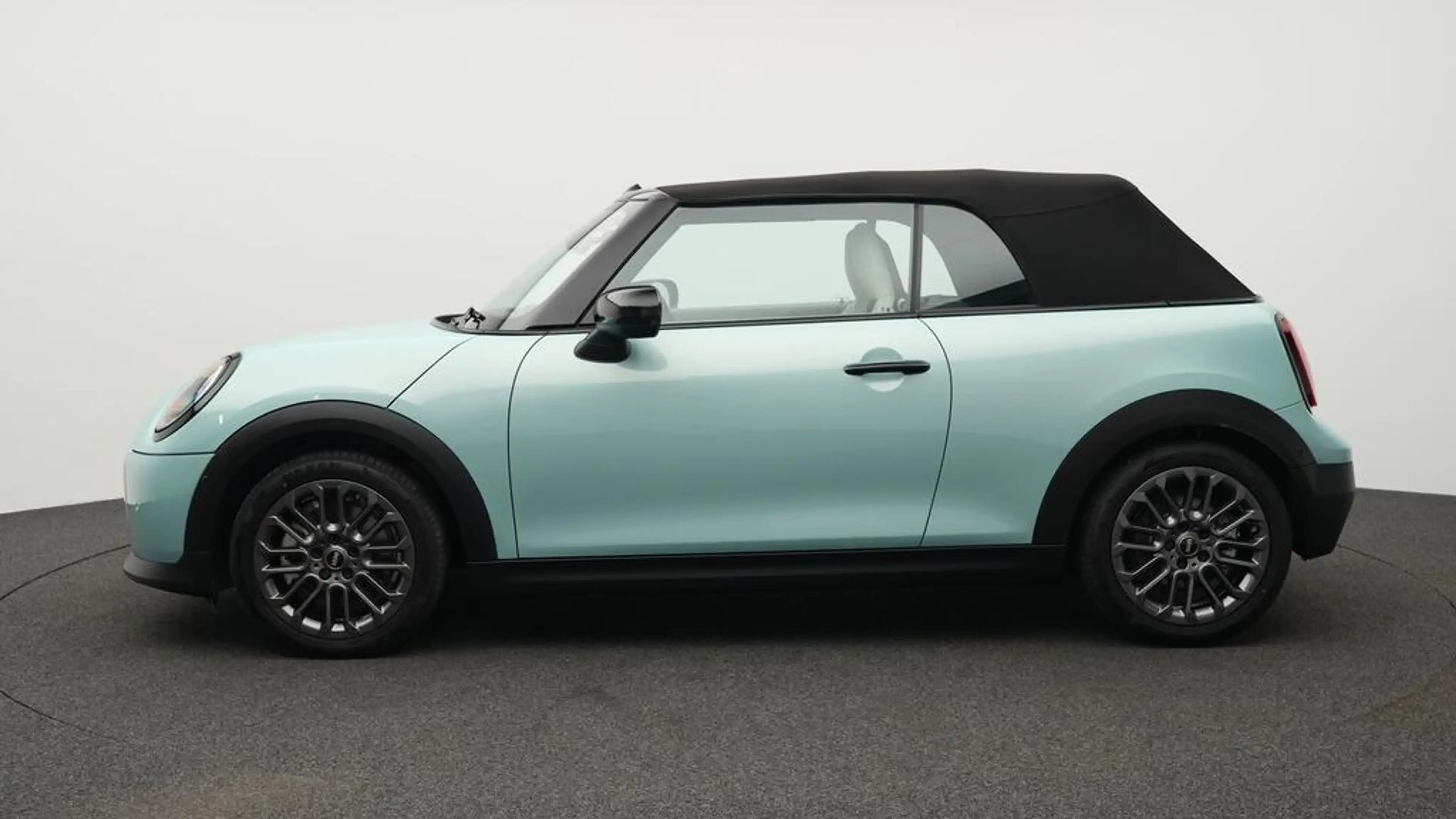 MINI Cooper C Cabrio Favoured Trim — photo 2