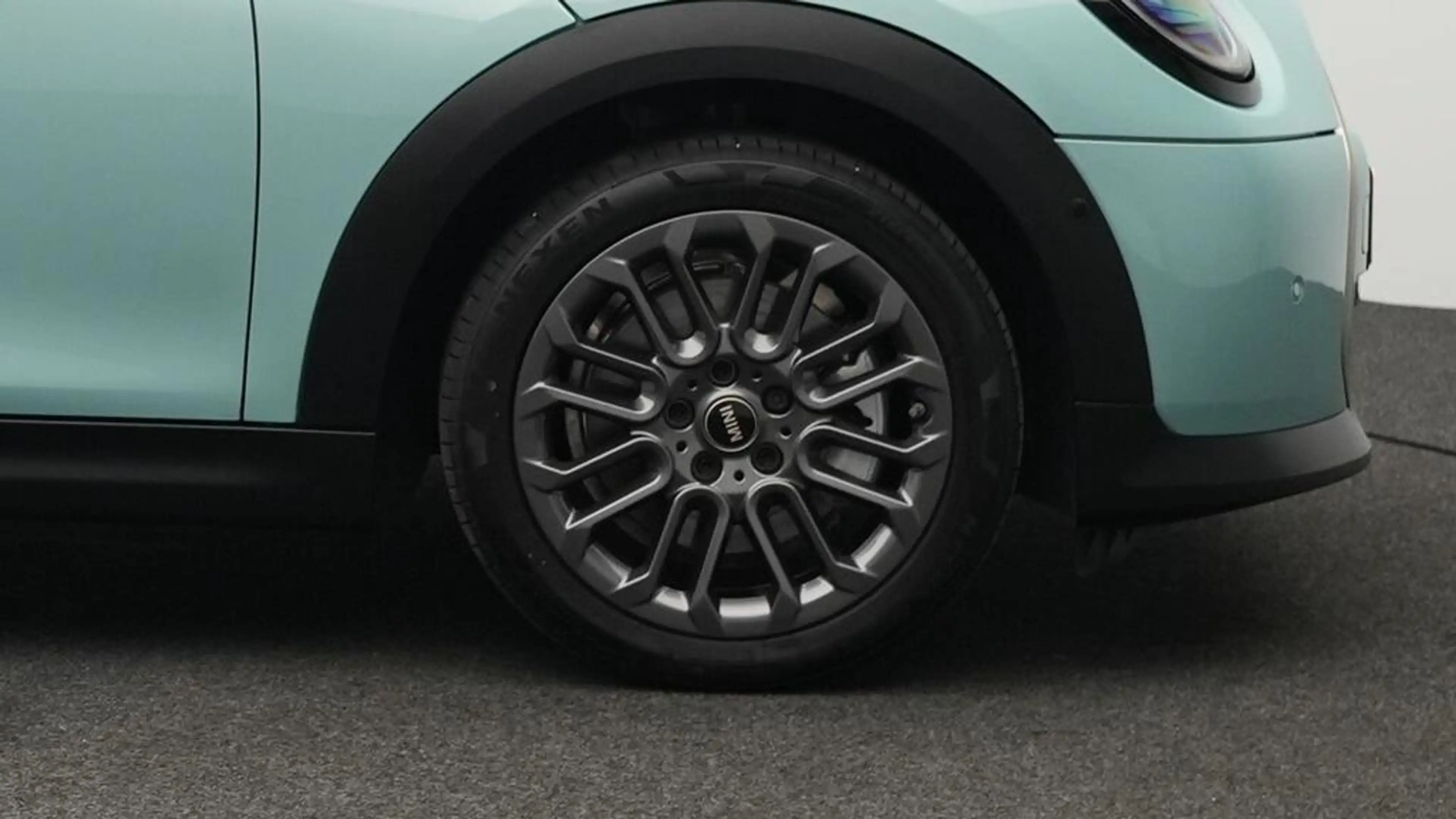 MINI Cooper C Cabrio Favoured Trim — photo 10