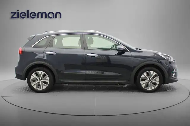 Kia E-Niro view 15