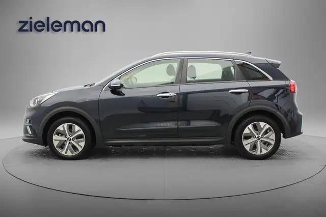 Kia E-Niro view 18