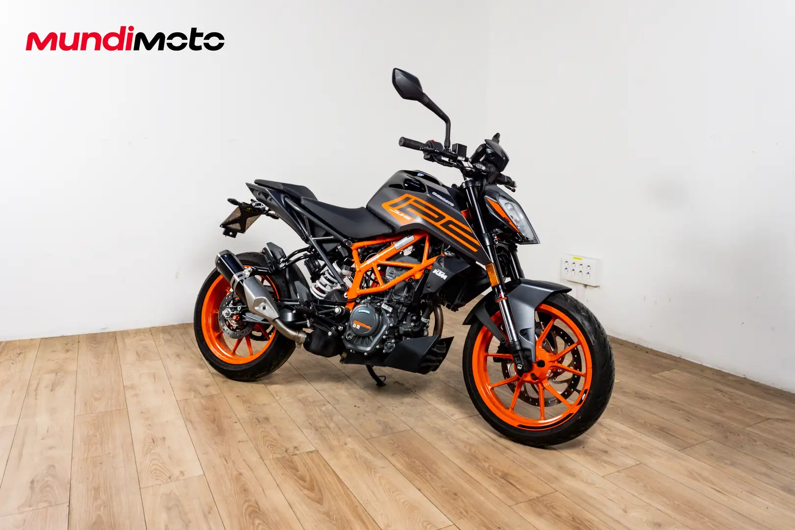 KTM 125 Duke - 2