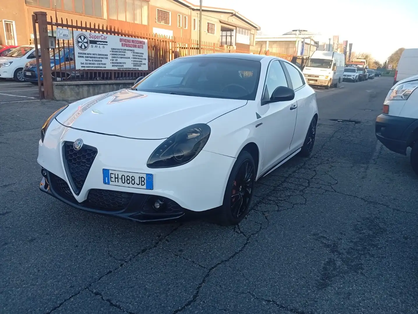 Alfa Romeo Giulietta 1750 tbi Quadrifoglio Verde 235cv, Splendida Blanc - 2