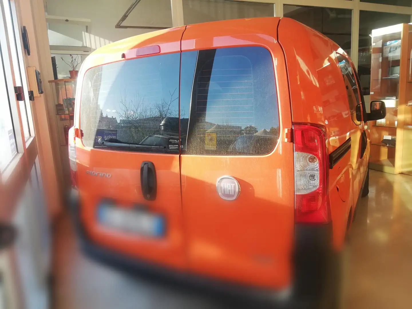 Fiat Fiorino 1.3 Multijet 5 posti Oranžová - 2
