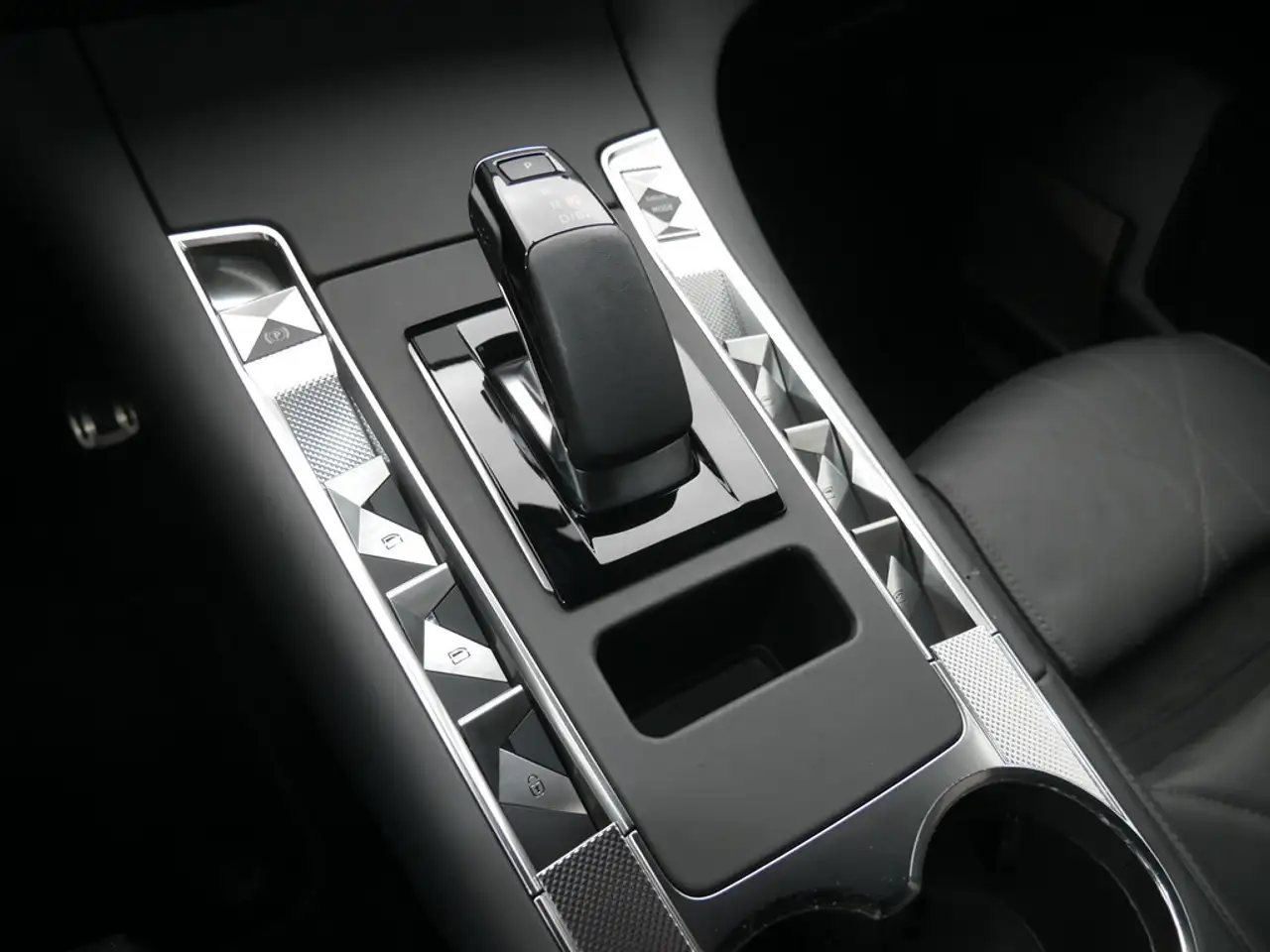 DS 7 E-Tense Rivoli 4x4 SHZ ACC LED, миниатюра 11