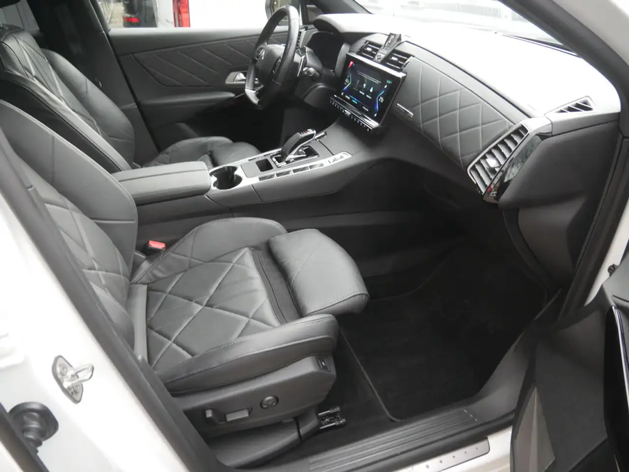 DS 7 E-Tense Rivoli 4x4 SHZ ACC LED, миниатюра 2