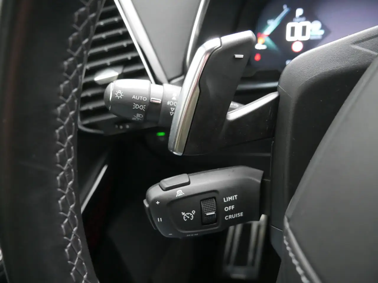 DS 7 E-Tense Rivoli 4x4 SHZ ACC LED, миниатюра 12
