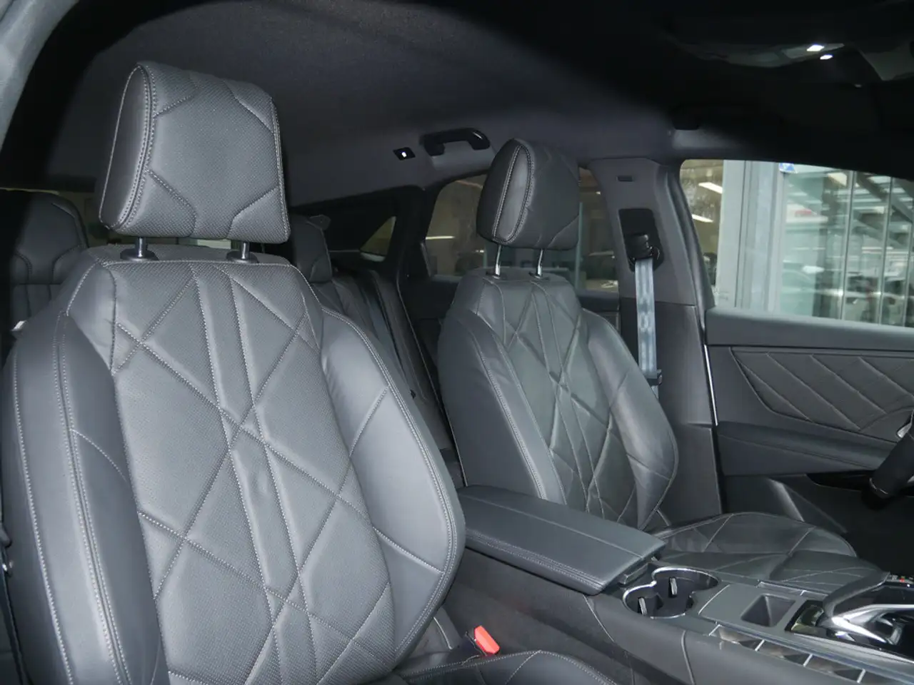 DS 7 E-Tense Rivoli 4x4 SHZ ACC LED, миниатюра 15
