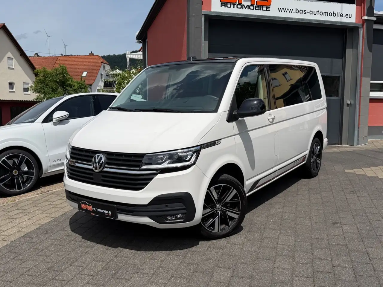 Volkswagen T6 Caravelle T6.1 Caravelle 4 Motion Edition*LED*AHK*STDHZ* — photo 1 of 23
