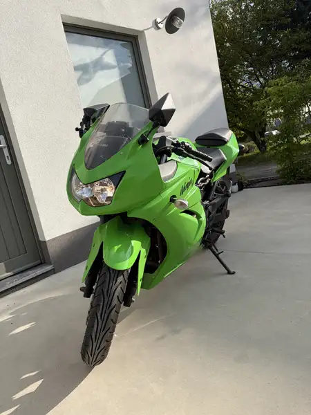 Kawasaki NINJA 250 R - foto 2
