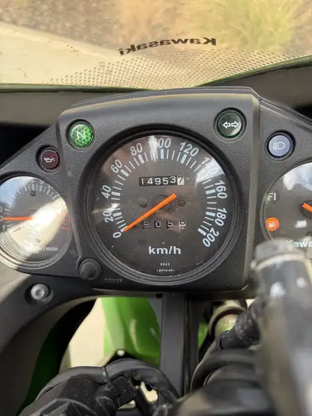 Kawasaki NINJA 250 R - foto 6