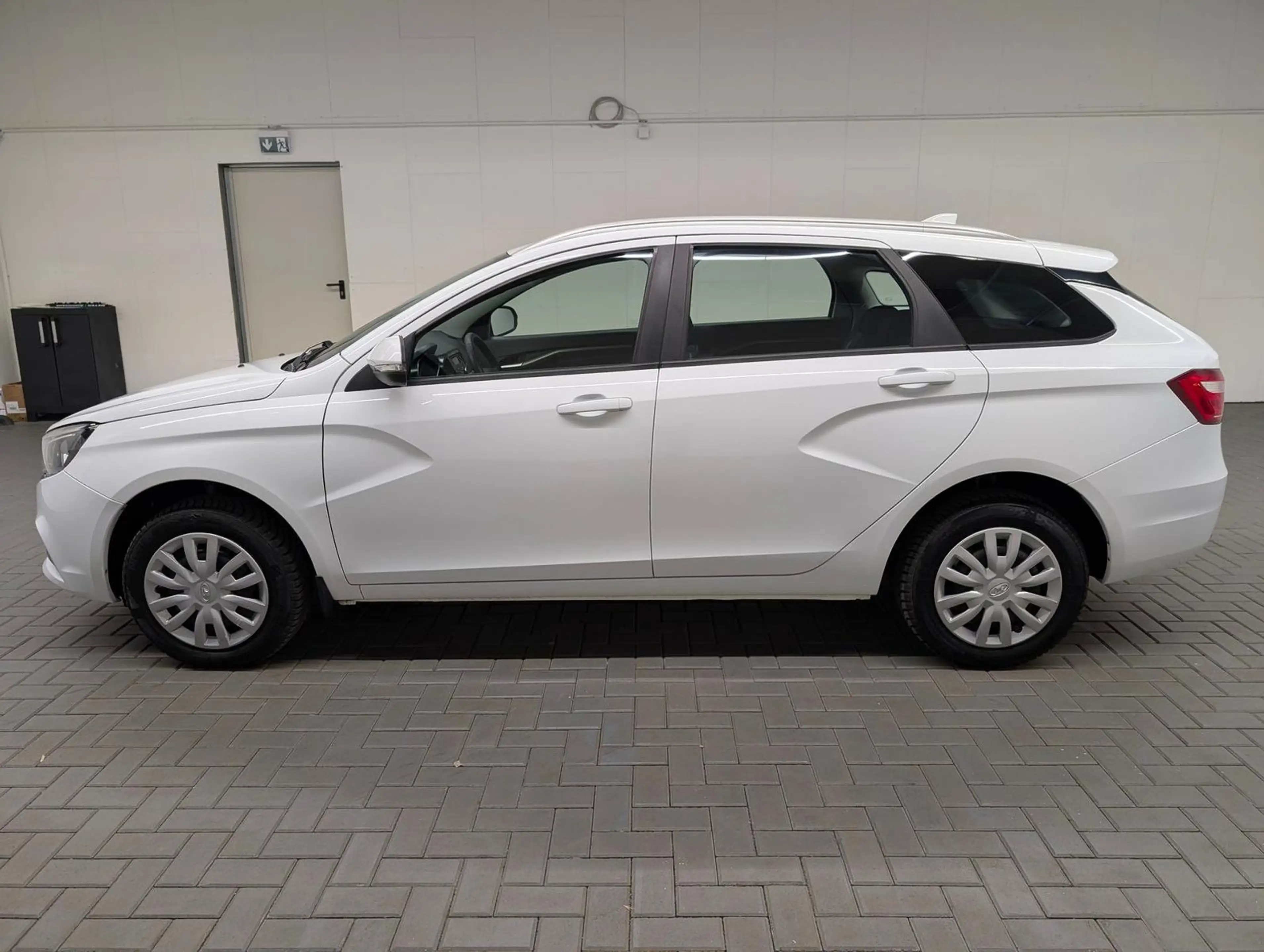 Lada Vesta Kombi Klima/USB/BT/SHZ/PDC/Tempom./TFL — photo 2