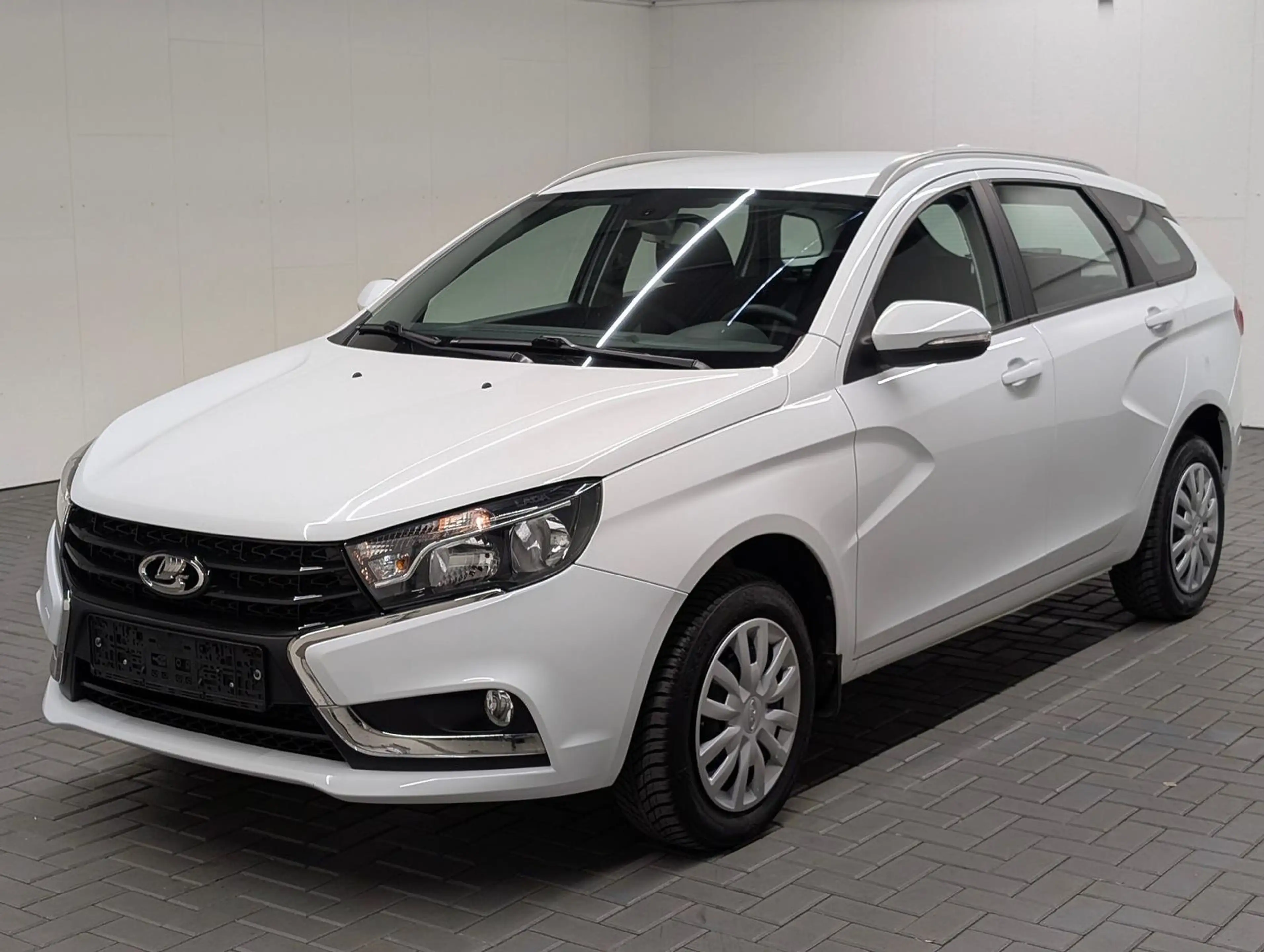 Lada Vesta Kombi Klima/USB/BT/SHZ/PDC/Tempom./TFL