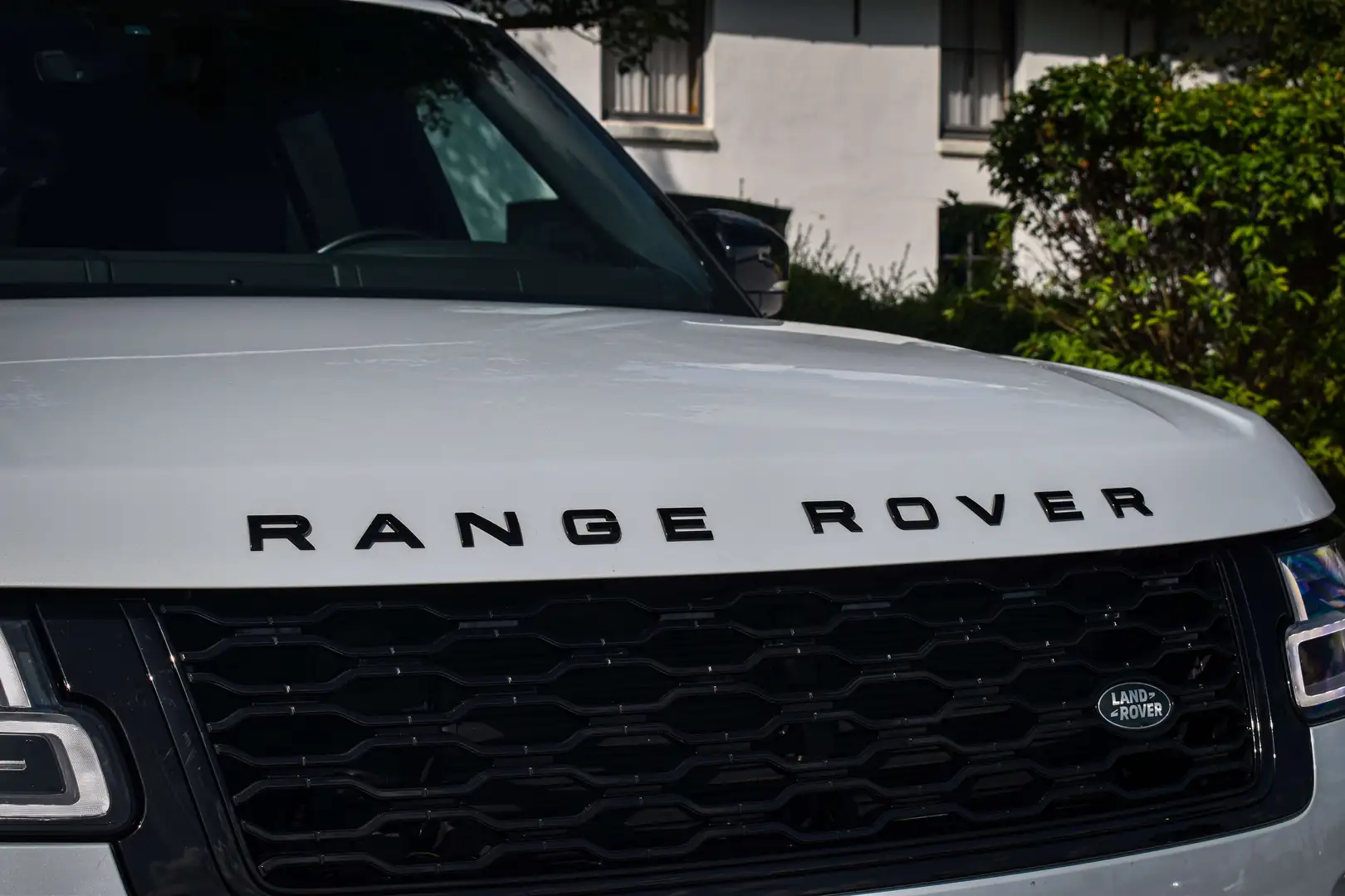 Land Rover Range Rover 3.0 TDV6 Vogue / Glacier White / Black Pack White - 2