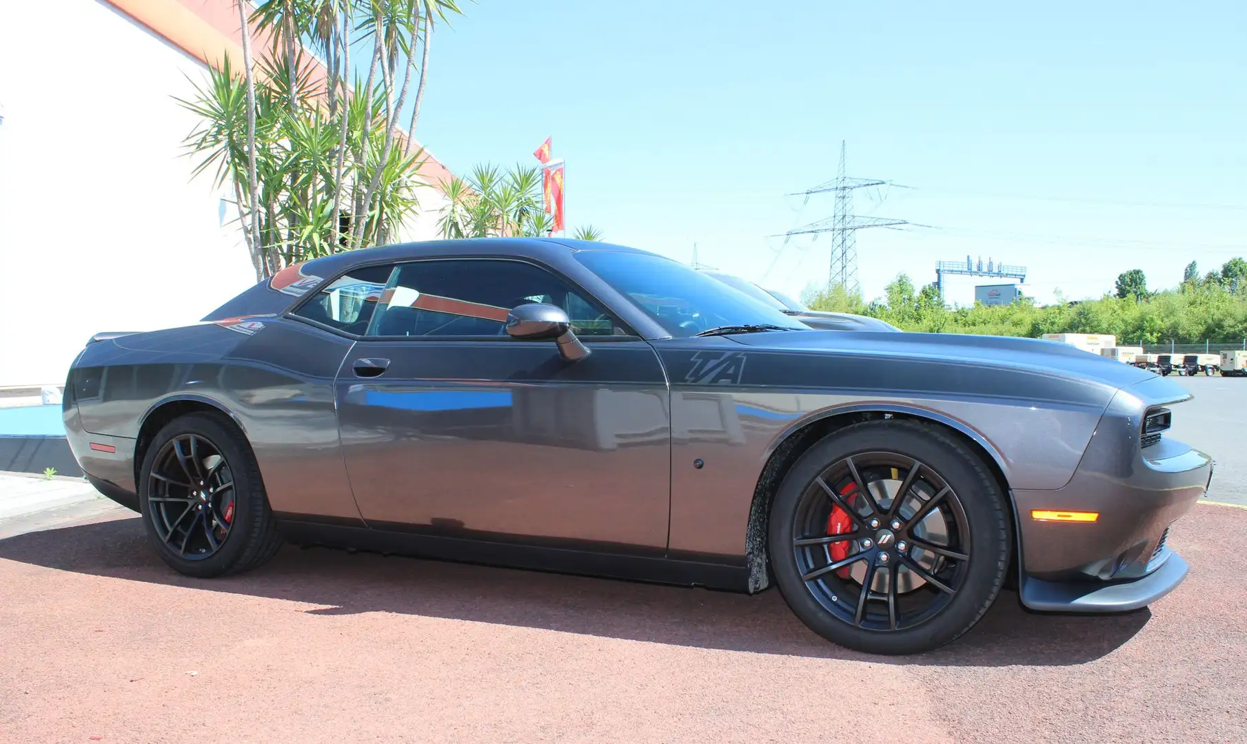 Dodge Challenger R/T 5.7 V8 HEMI Performance PLUS T/A Grau - 2
