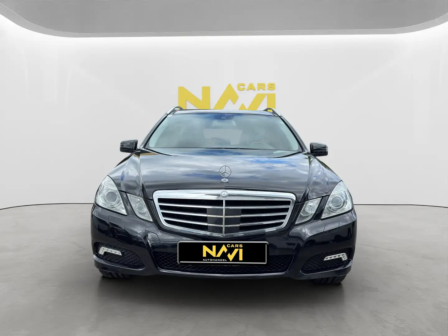 Mercedes-Benz E 350 E 350 CDI BlueEfficiency 4Matic Schwarz - 2