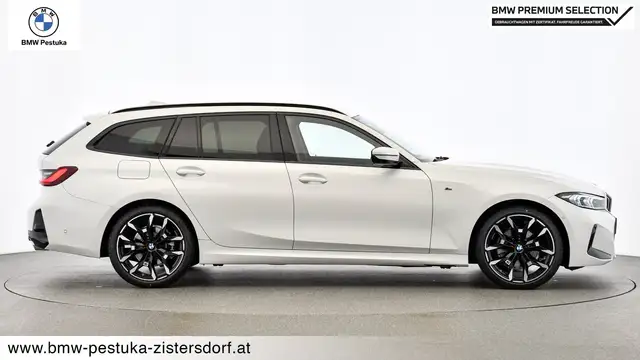 BMW 3 Series view 5