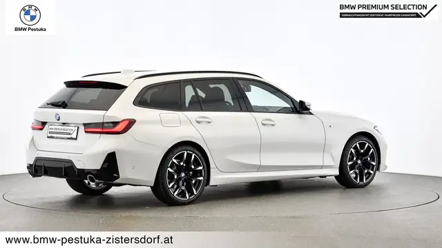 BMW 3 Series view 4