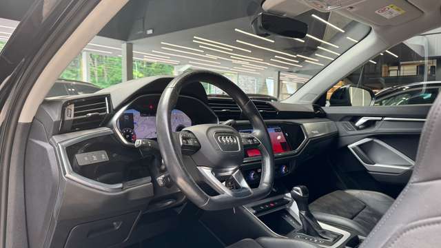 Audi Q3 — photo 11