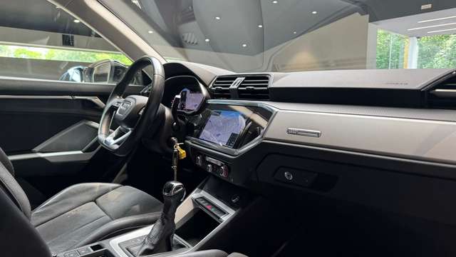 Audi Q3 — photo 13