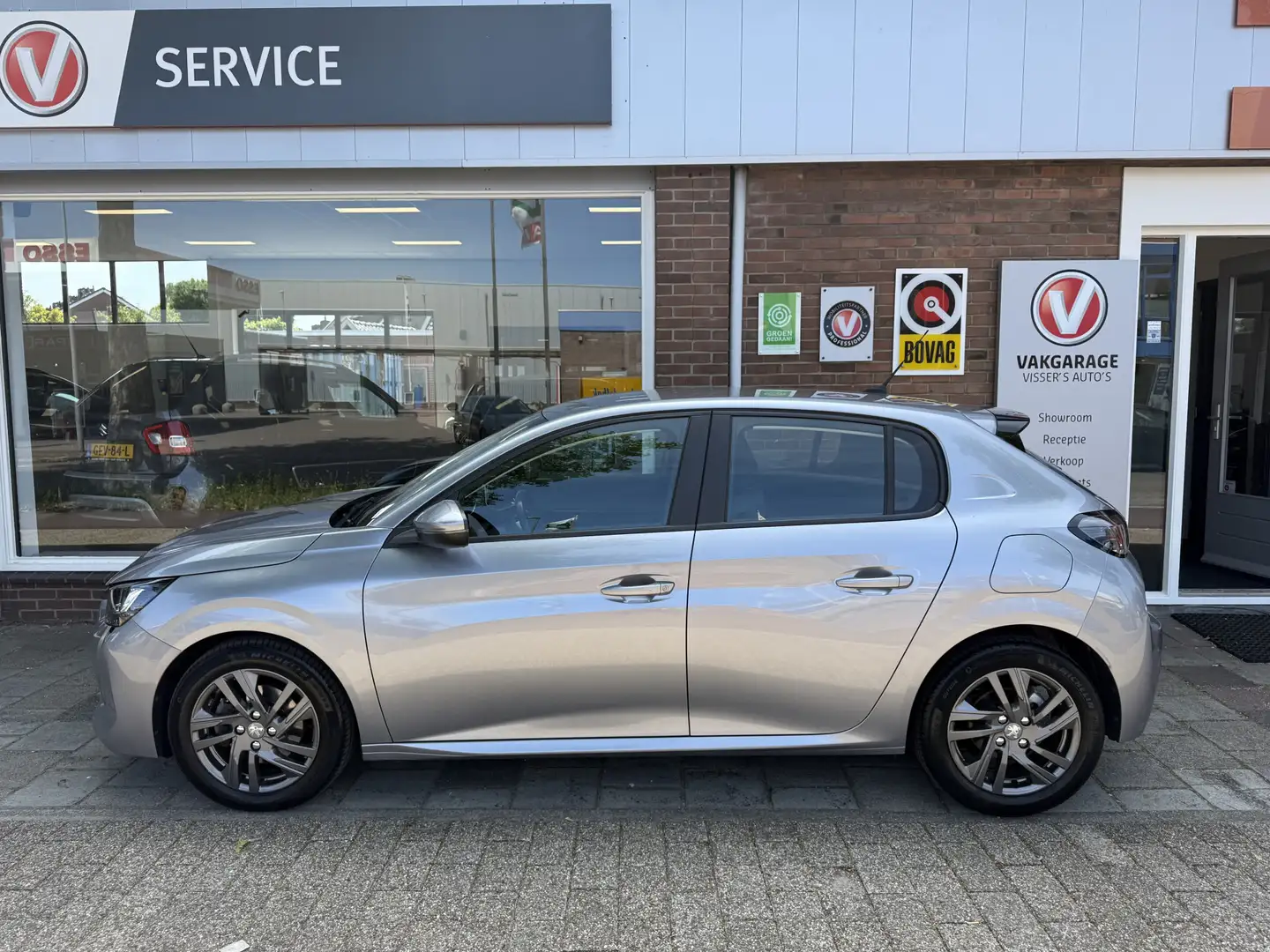 Peugeot 208 1.2 PureTech Active Pack | cruise control | elektr Grijs - 2