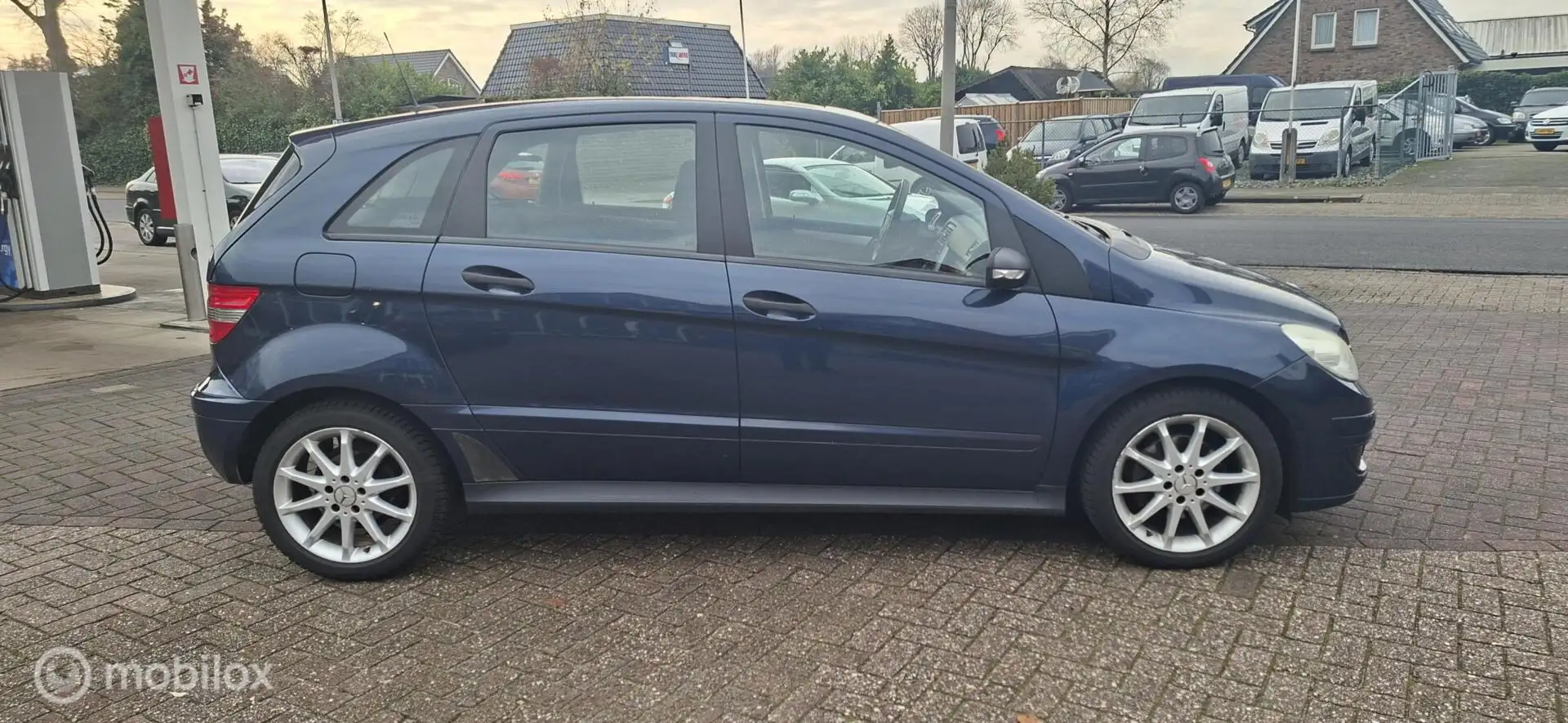 Mercedes-Benz B 200 benzine automaat airco Azul - 2