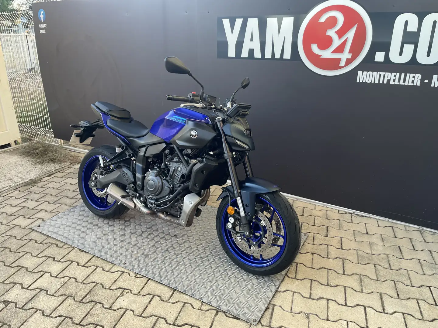 Yamaha MT-07 Bleu - 2
