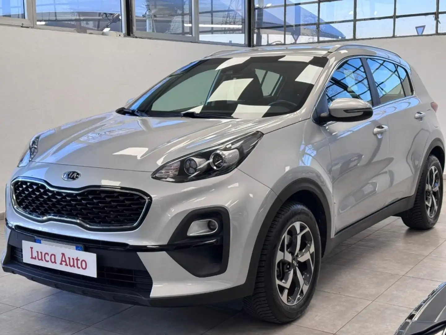 Kia Sportage 1.6 CRDI 136CV DCT7 Hybrid *UNICO PROPRIETARIO* Grigio - 1