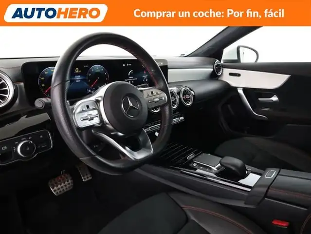 Mercedes-Benz C-Class view 12