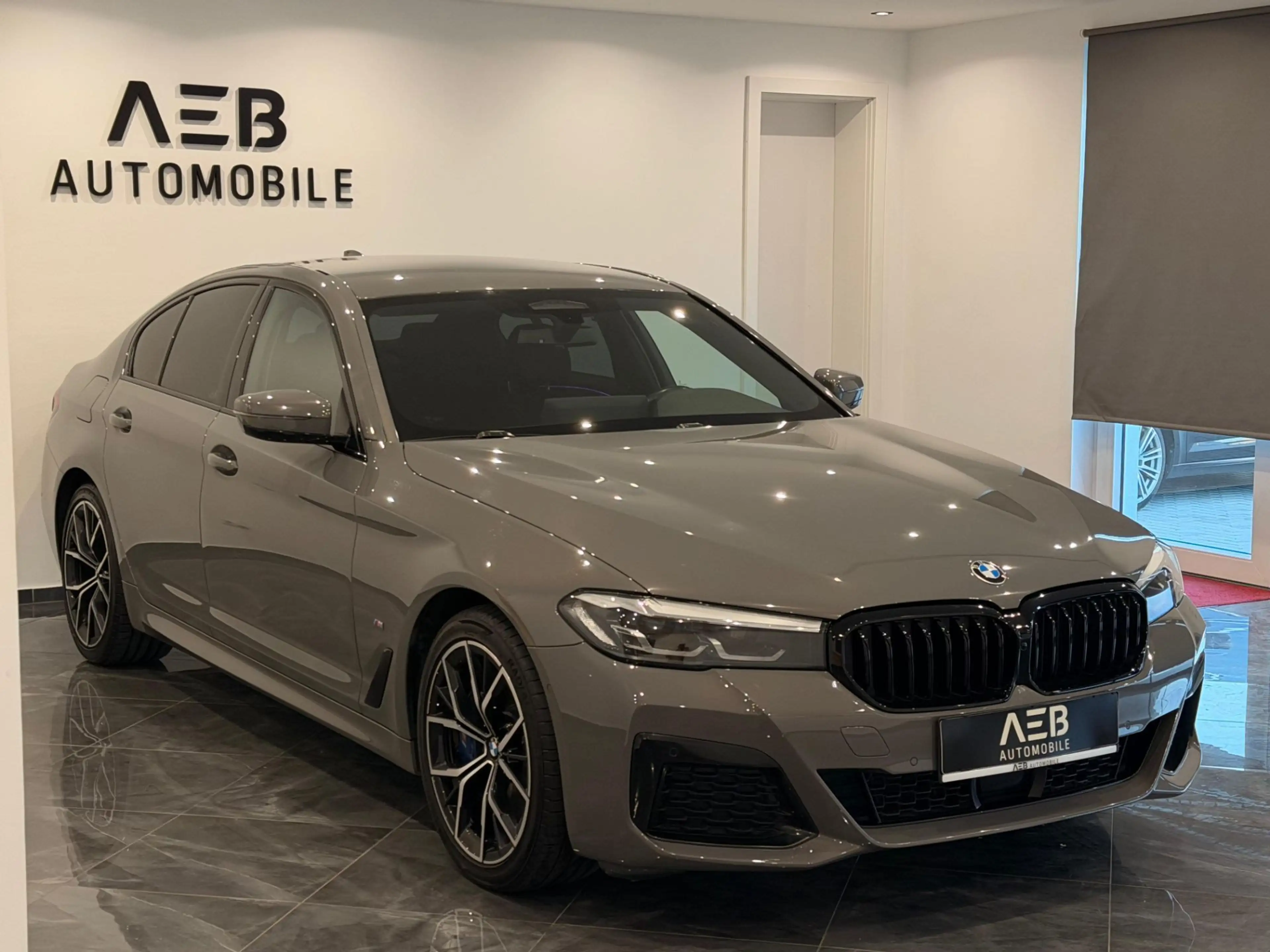 BMW 545 e PHEV xDrive Aut. **M Paket**ACC*SHZ**UVM** — photo 5