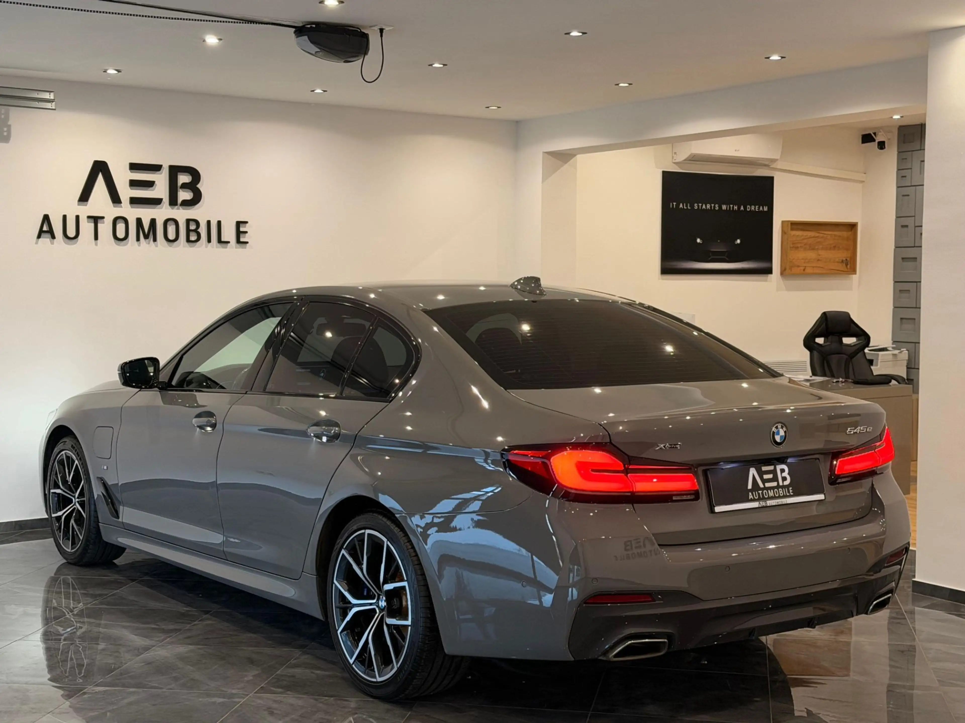 BMW 545 e PHEV xDrive Aut. **M Paket**ACC*SHZ**UVM** — photo 10