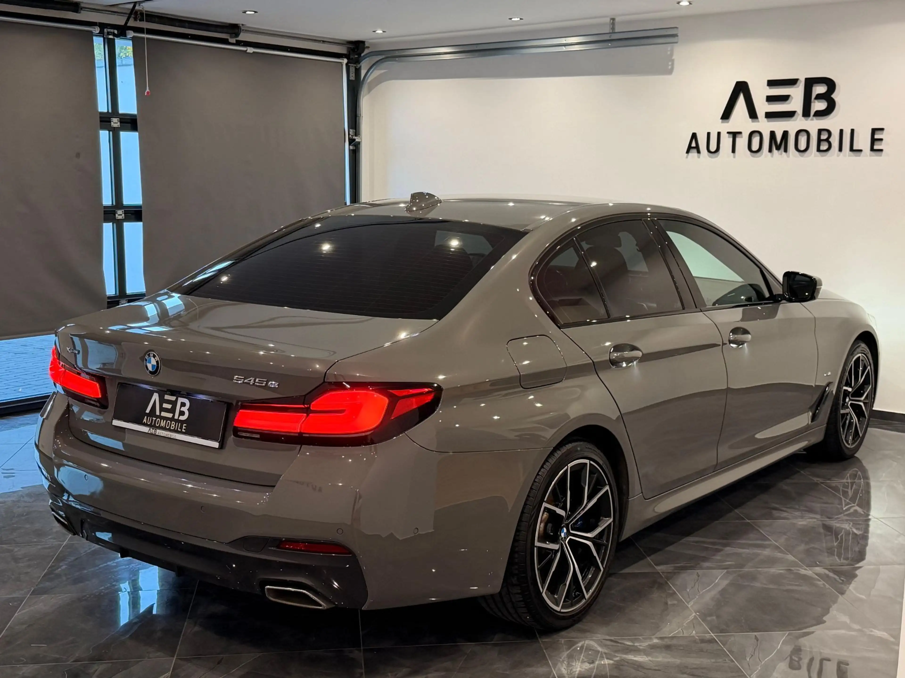 BMW 545 e PHEV xDrive Aut. **M Paket**ACC*SHZ**UVM** — photo 8