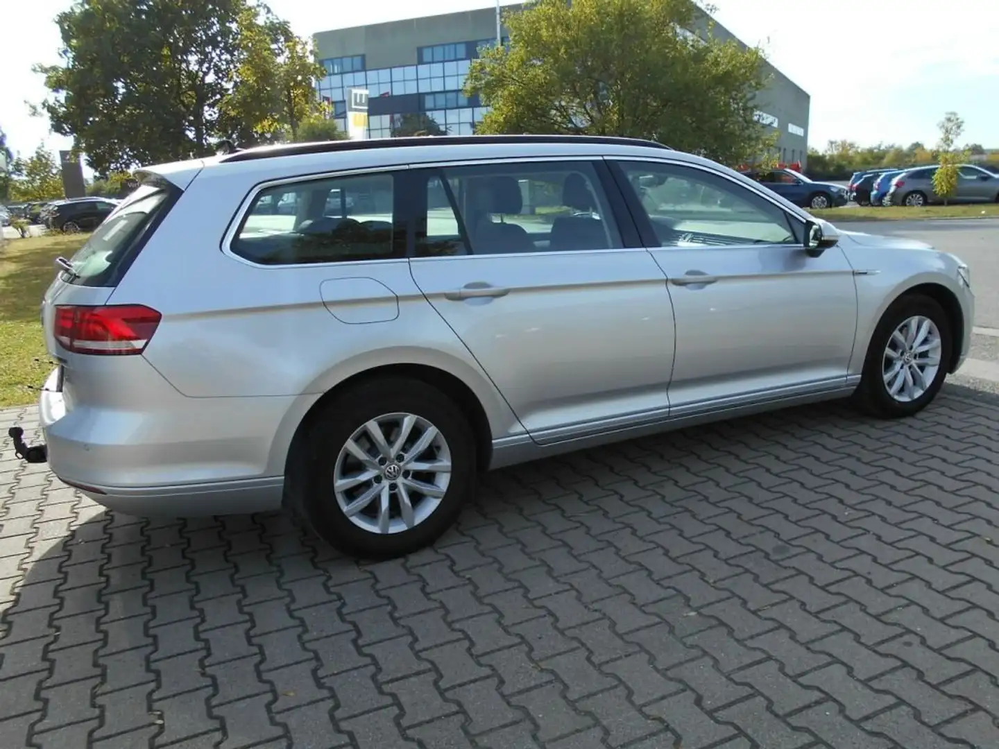 Volkswagen Passat Variant Passat Variant 2.0 TDI SCR 4Motion DSG (BMT)Comfor Srebrny - 2