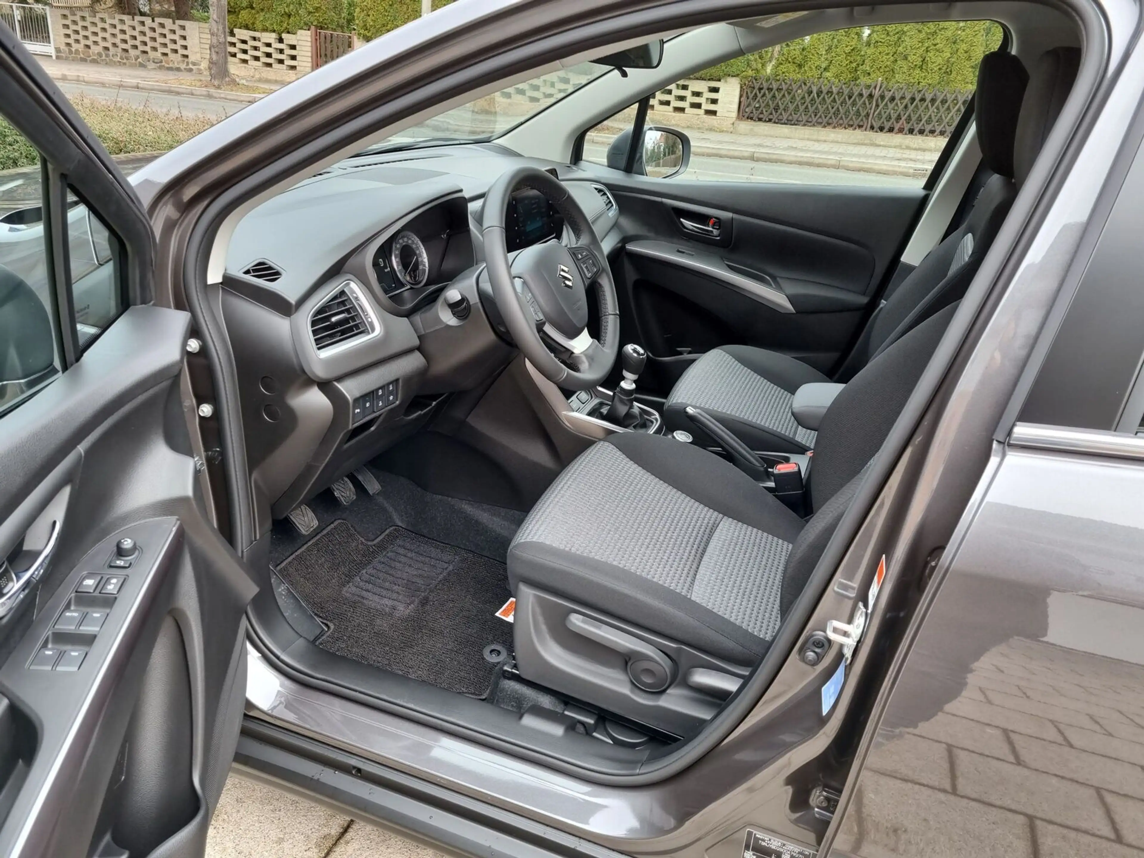 Suzuki S-Cross Comfort *bis zu 8 Jahre Garantie* — photo 13
