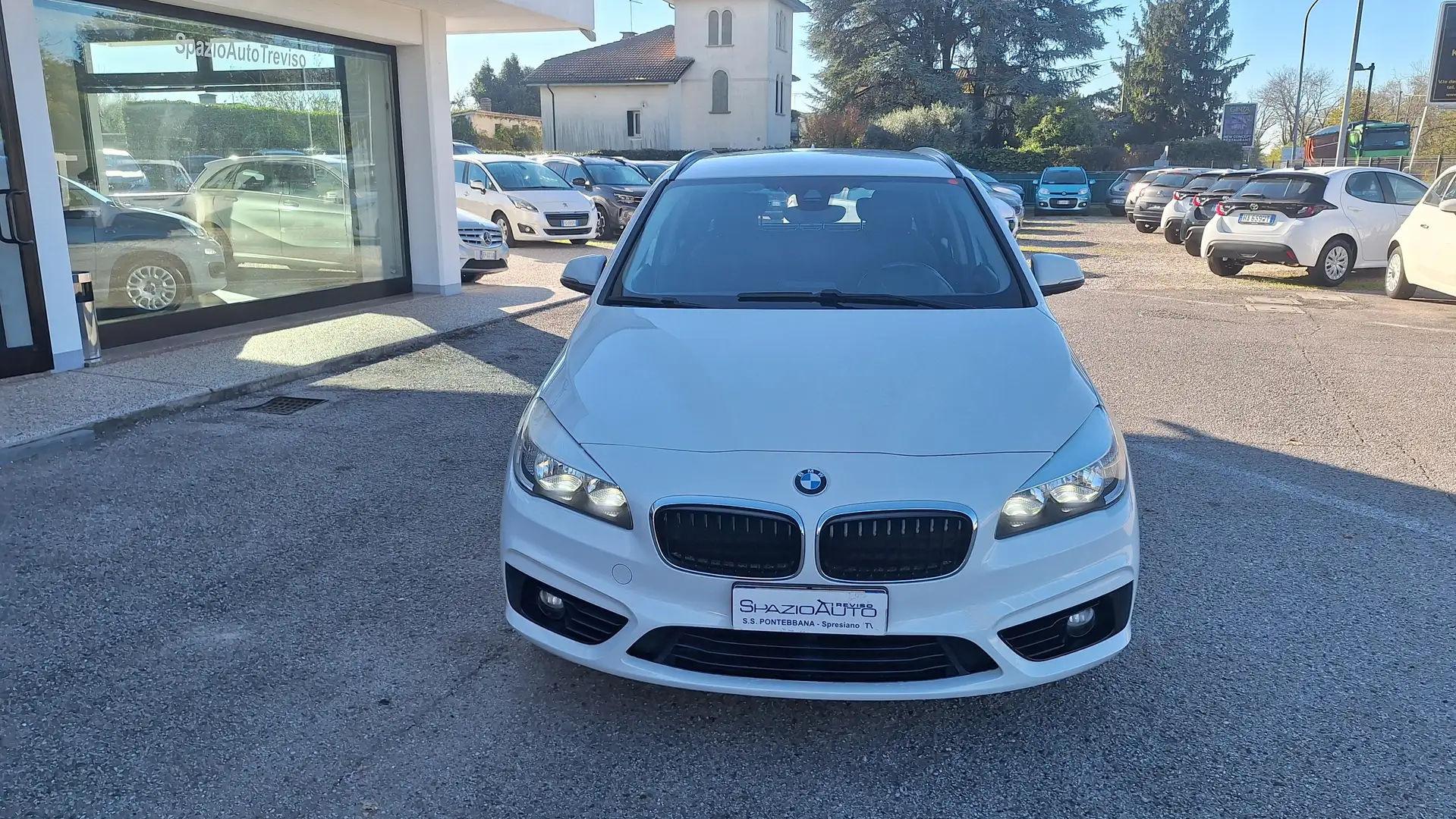 BMW 216 Serie 2  2014 Active T. 216d Active Tourer Sport Bianco - 2
