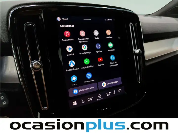 Volvo XC40 2024, foto 9