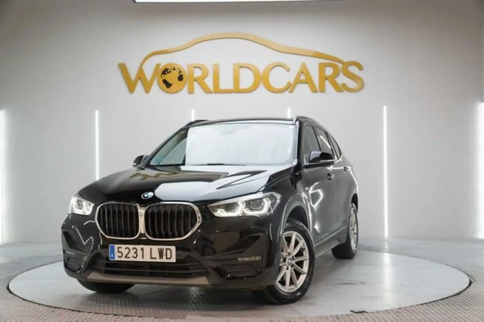 BMW X1 sDrive 18dA Corporate Negro - 1