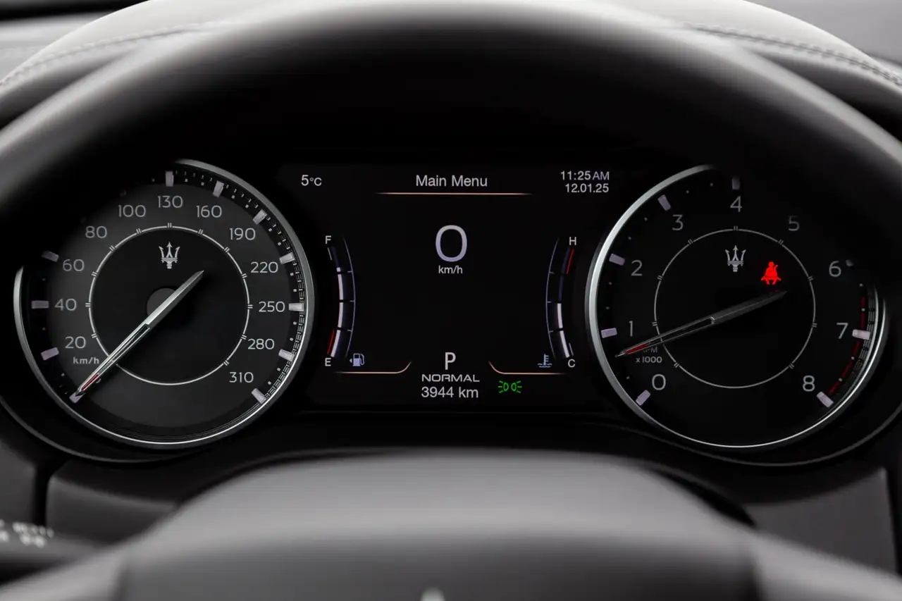 Maserati Ghibli снимка Maserati Ghibli