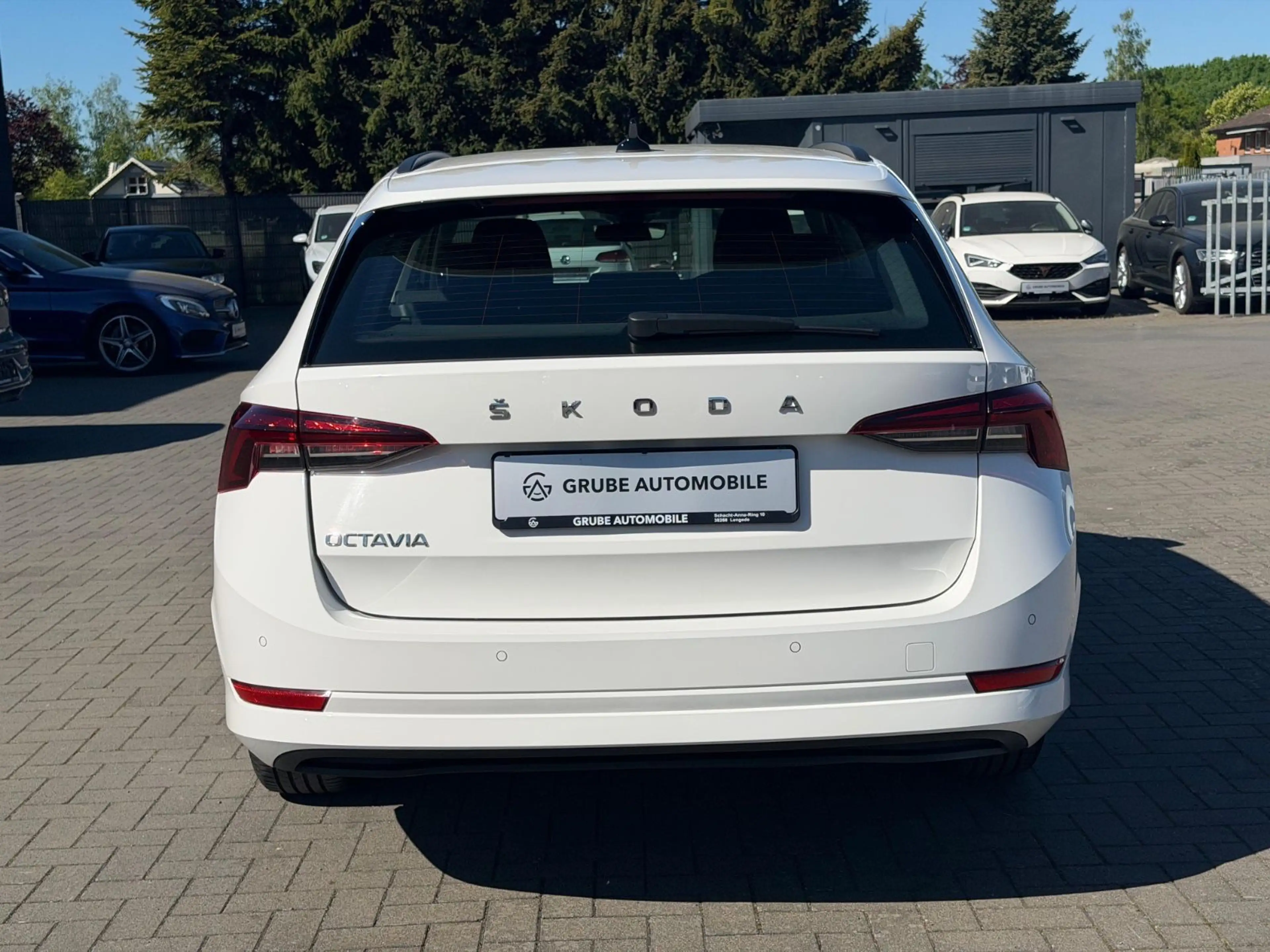 Skoda Octavia Ambition VIRTUAL*LED*NAV*SHZ*AHK*PDC — photo 5