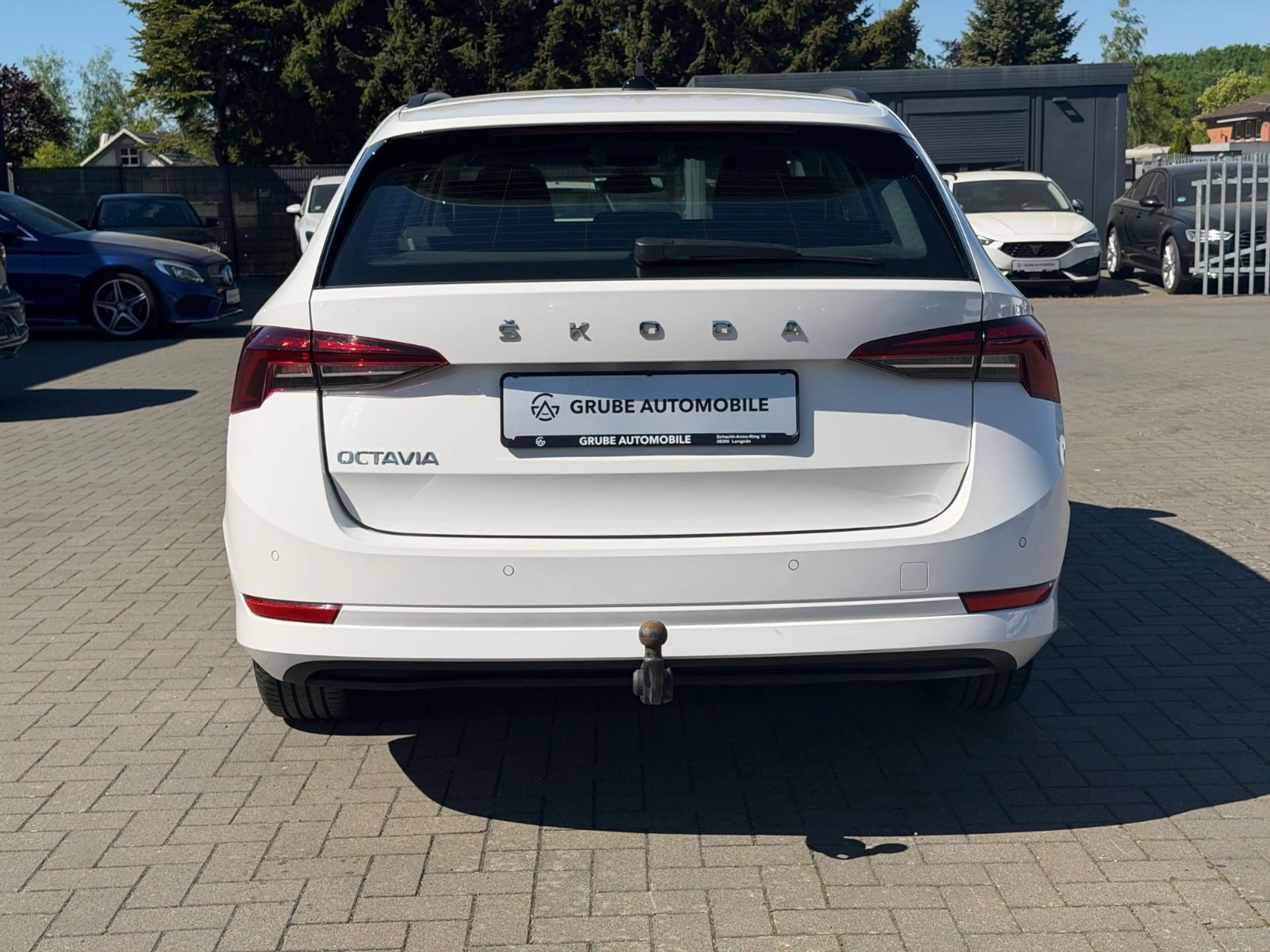 Skoda Octavia Ambition VIRTUAL*LED*NAV*SHZ*AHK*PDC — photo 9
