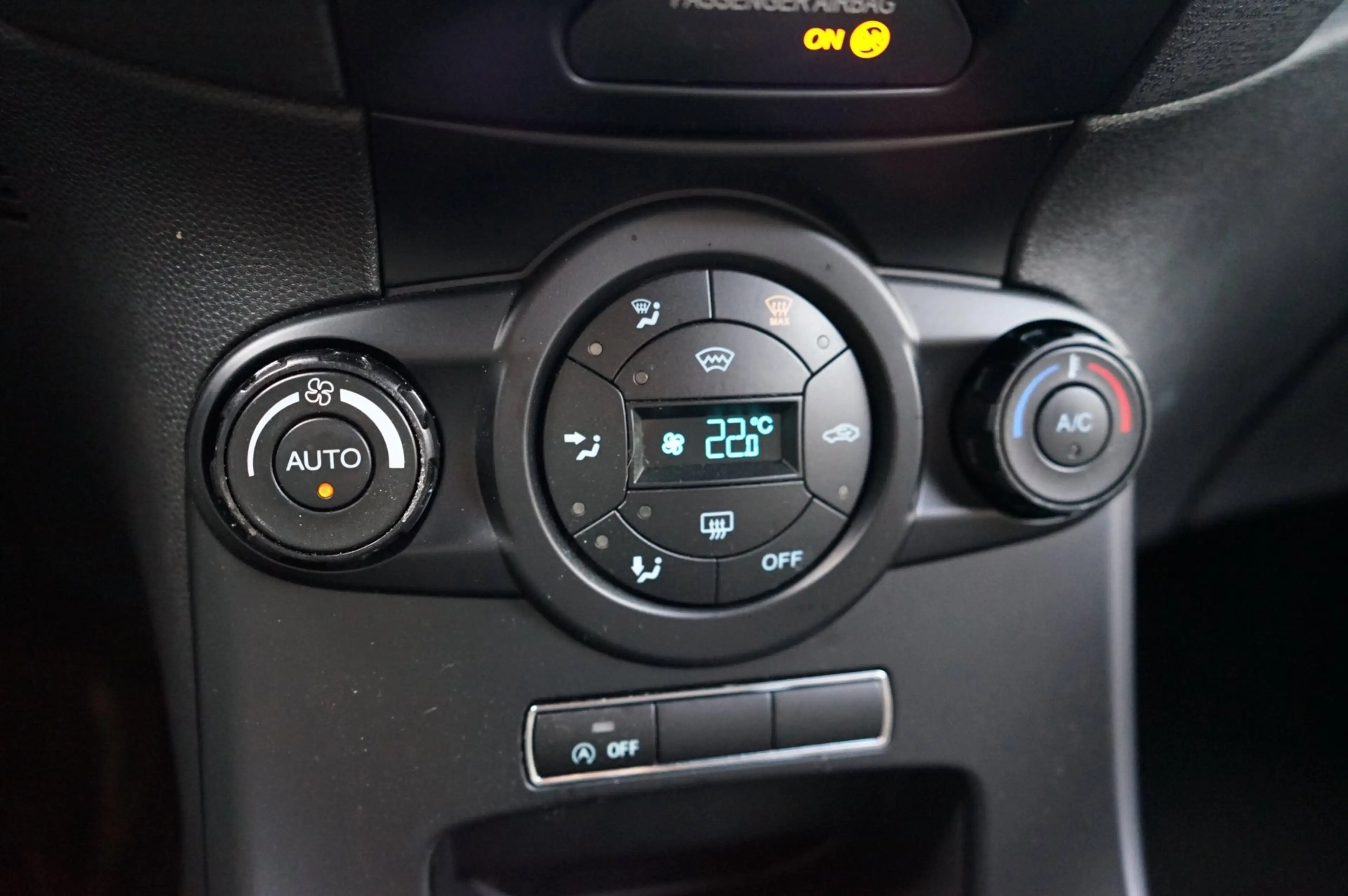 Ford Fiesta 1.0 EcoBoost ST Line, PDC, Clima, Navi, Led, 17 in — photo 15