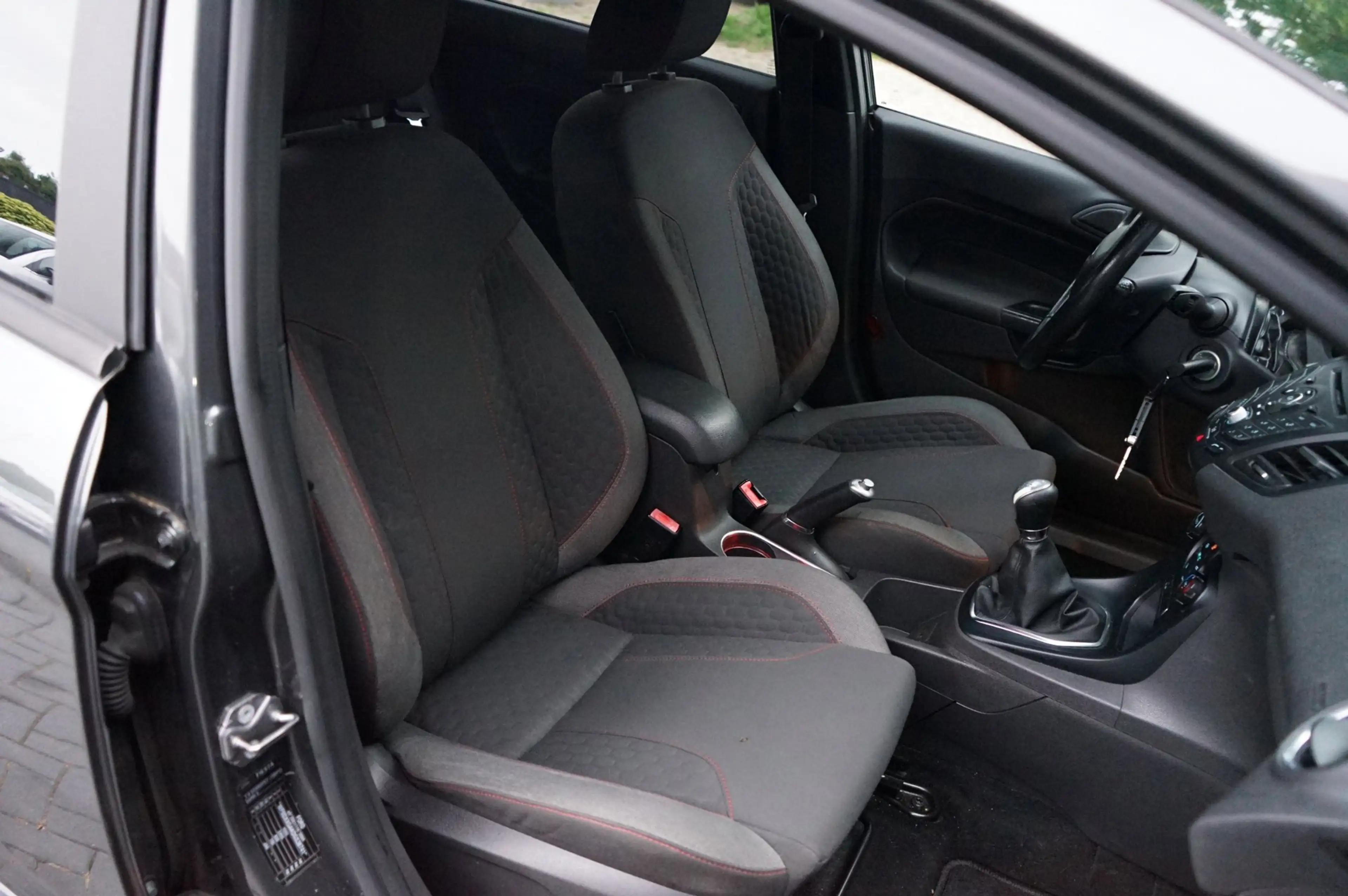Ford Fiesta 1.0 EcoBoost ST Line, PDC, Clima, Navi, Led, 17 in — photo 23