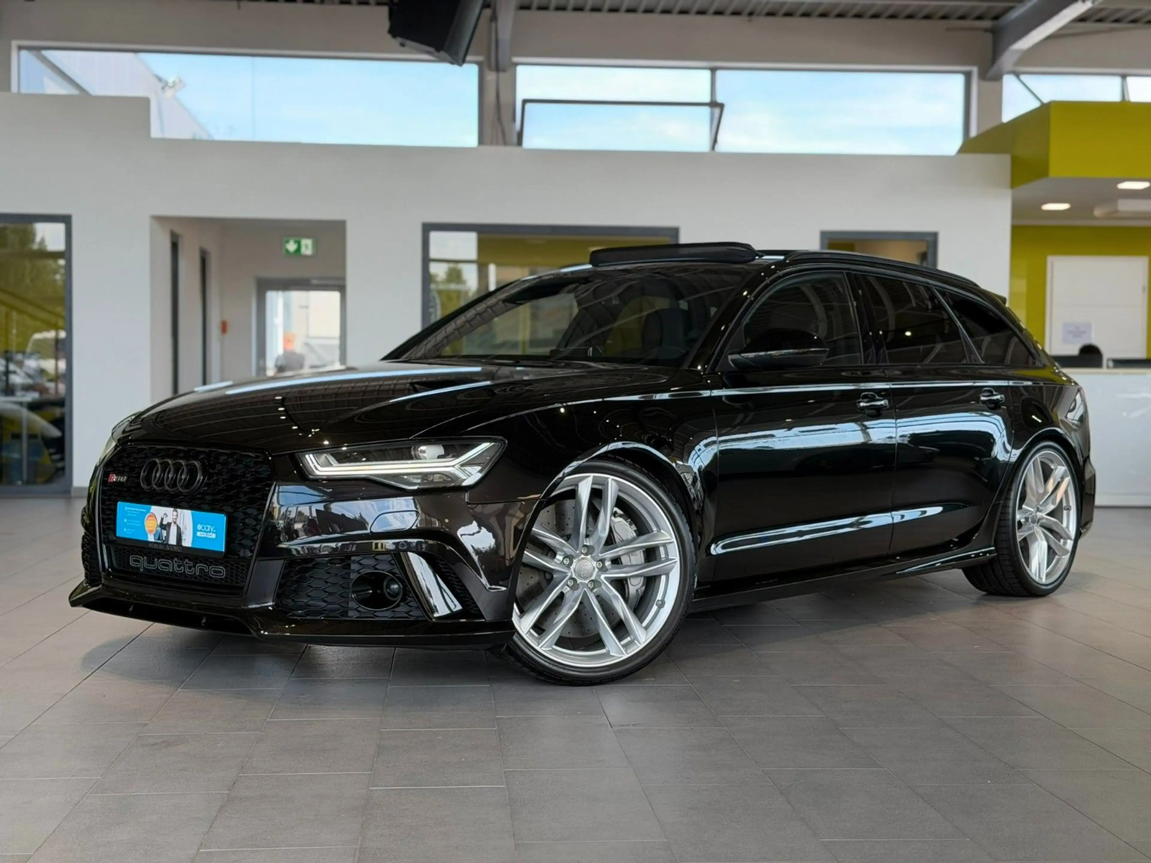 Audi RS6 Avant *VMAX*Keramik*Pano*Massage*SBL*