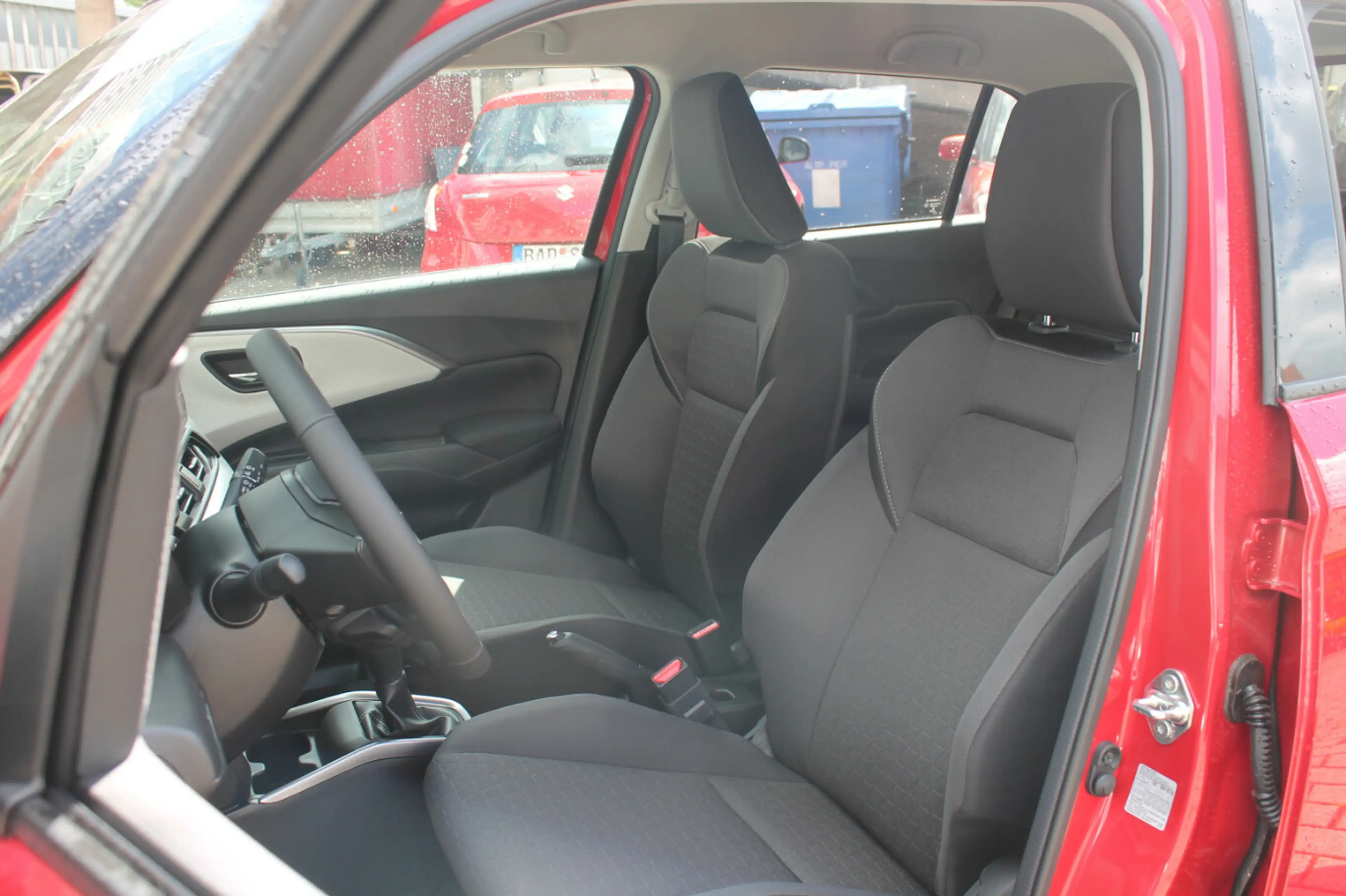 Suzuki Swift 1.2 Comfort+ Hybrid — photo 14