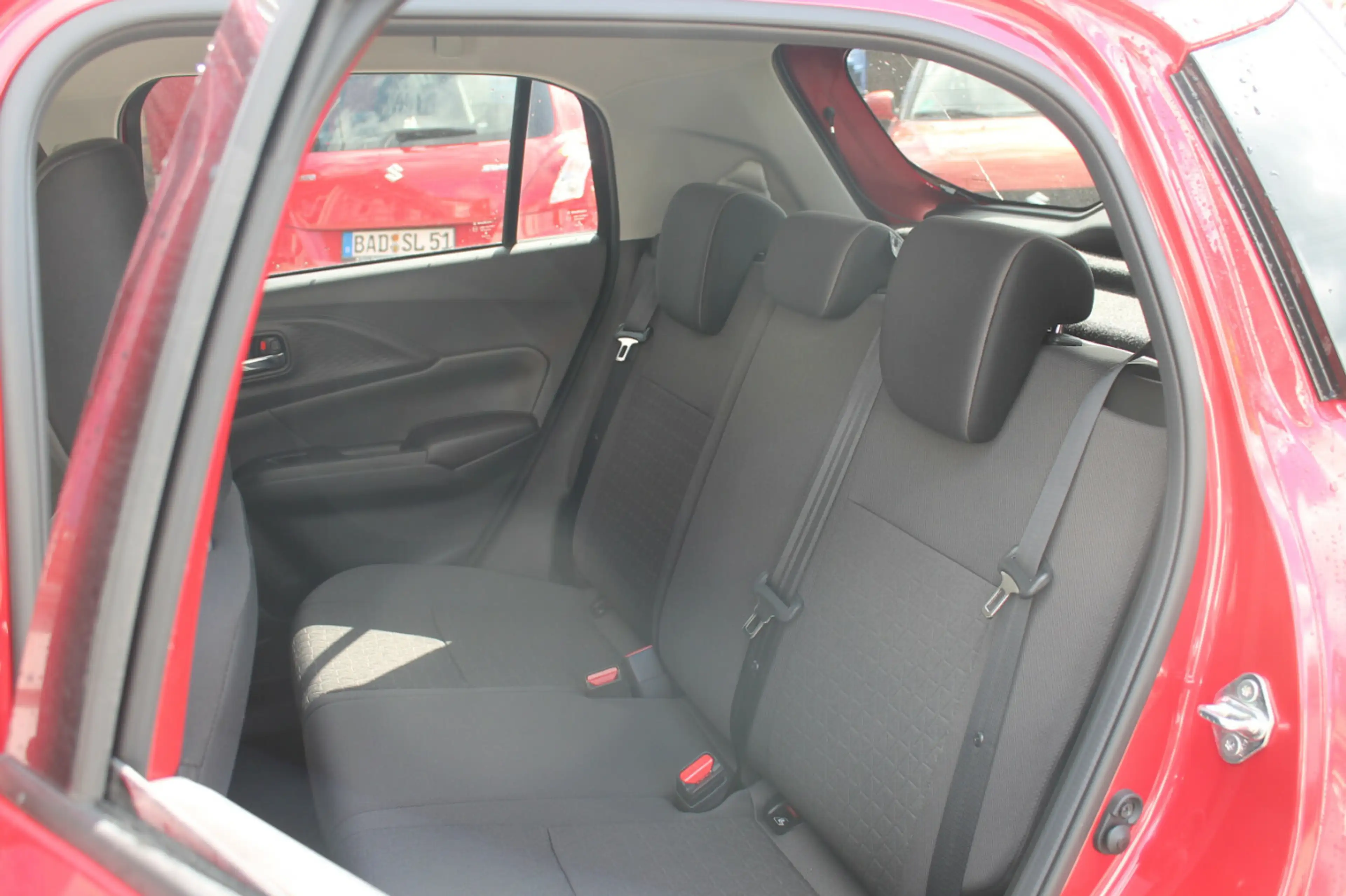 Suzuki Swift 1.2 Comfort+ Hybrid — photo 12